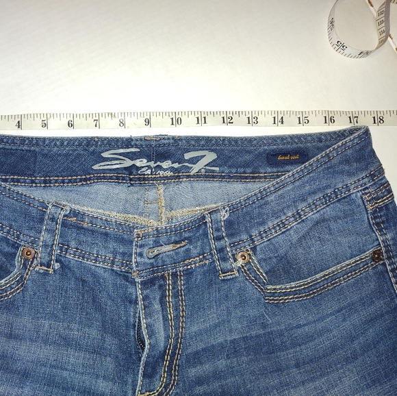 Woman's size 14 bootcut Seven7 Jean's - Picture 6 of 6